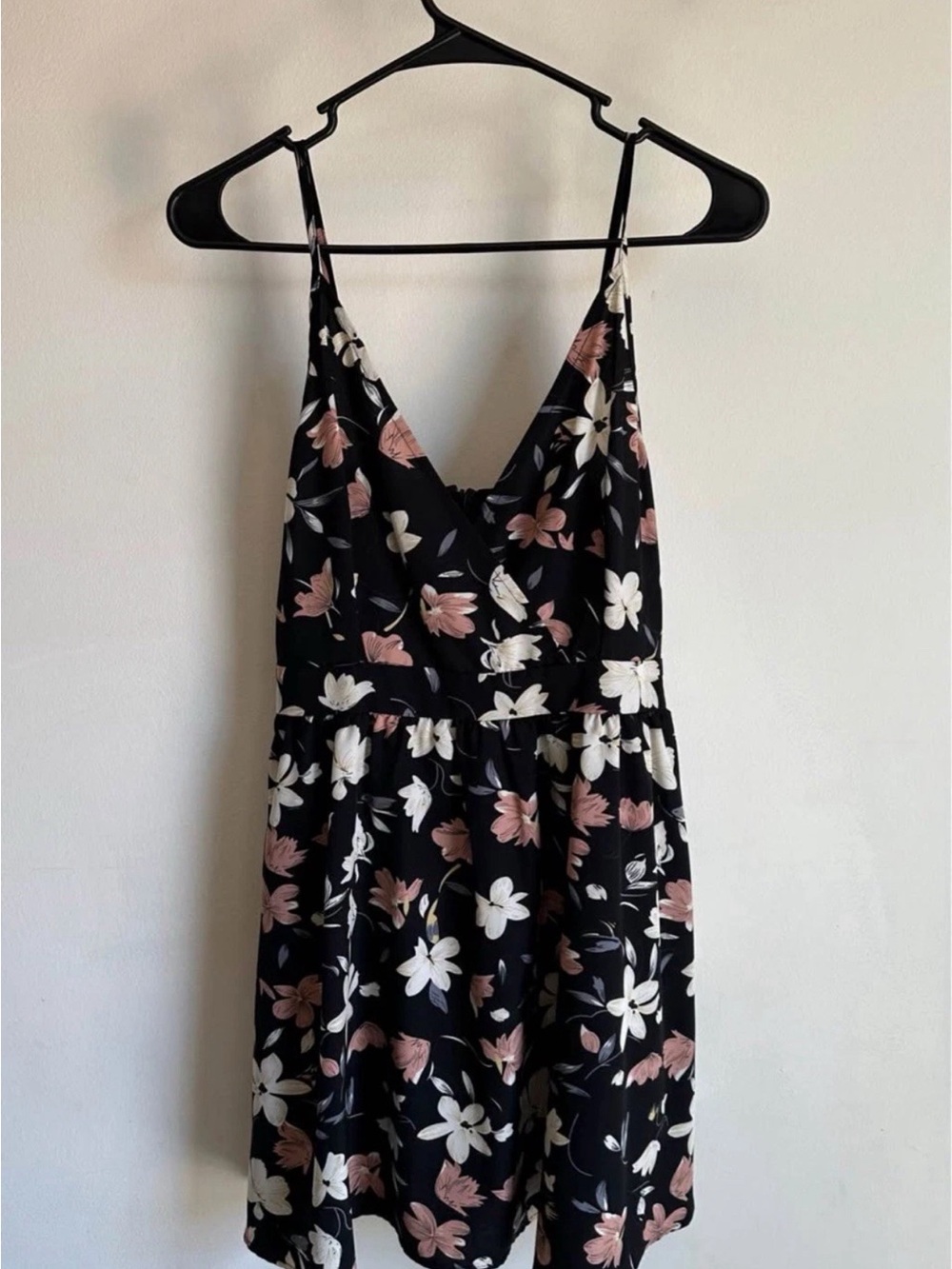 SHEIN Black Floral Spaghetti Strap V-Neck Summer Dress / Womens S
